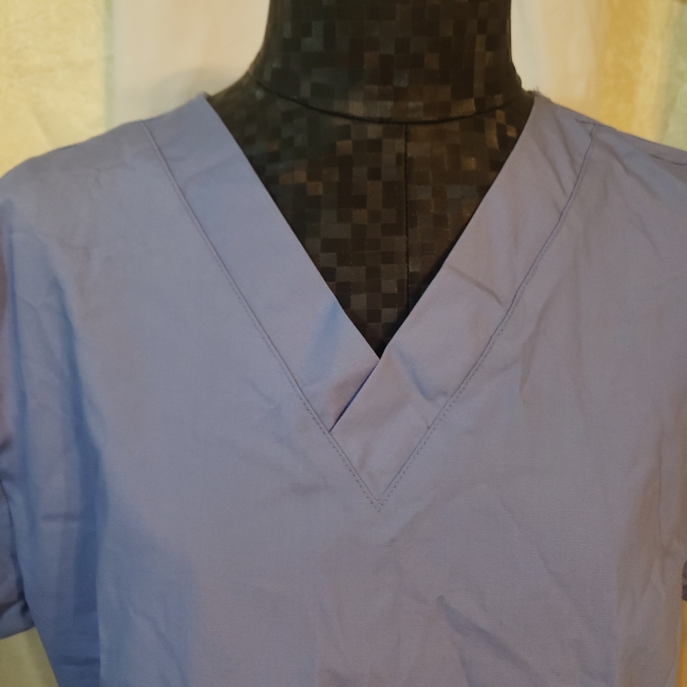 Scrub set - Picture 9 of 10